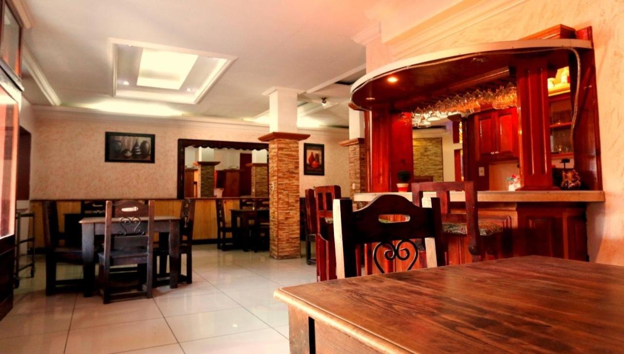 Hotel Y Restaurante Villa Nebaj Buitenkant foto